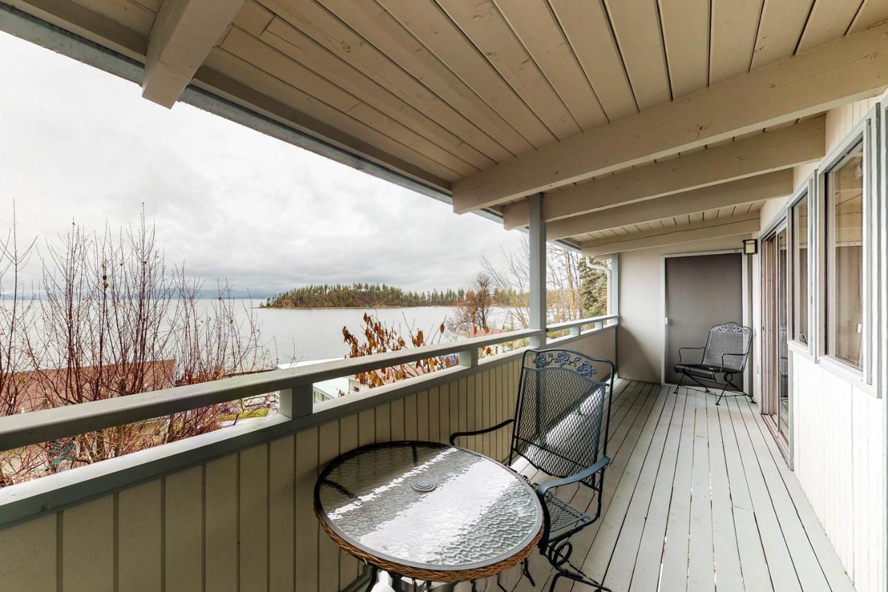 Many Springs Lakefront Condos Bigfork Room photo